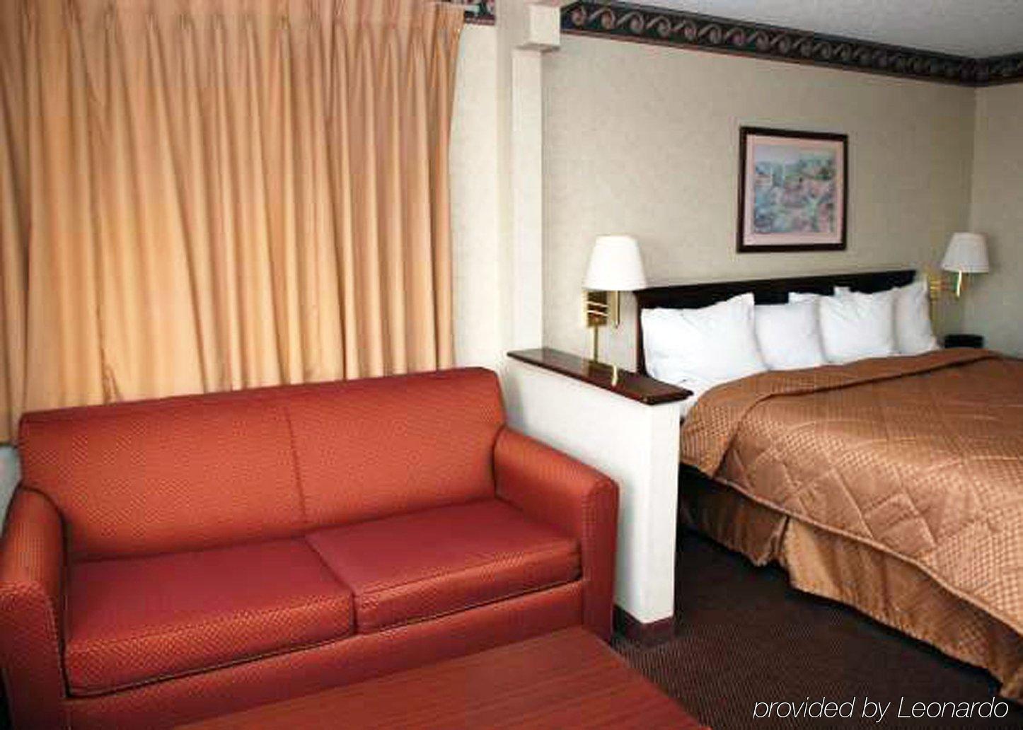Econo Lodge Inn & Suites El Paso Room photo