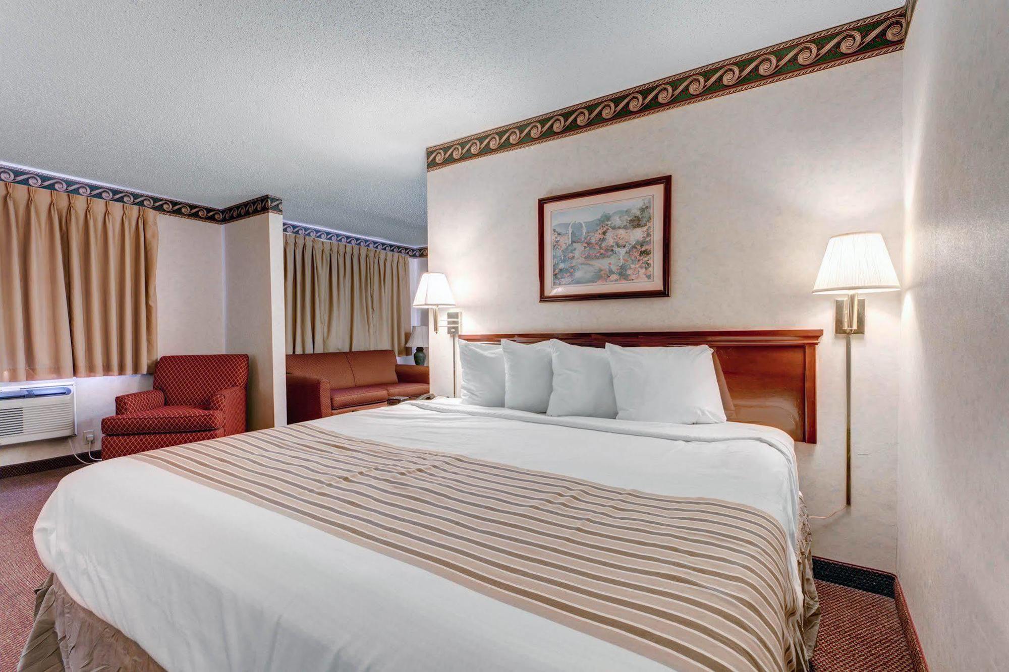 Econo Lodge Inn & Suites El Paso Exterior photo