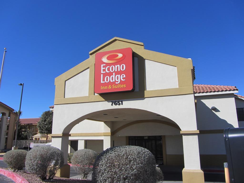 Econo Lodge Inn & Suites El Paso Exterior photo